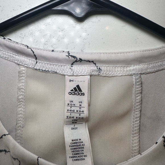 Adidas Crop Tank size medium like new - Picture 2 of 3